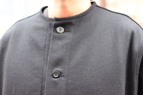 唯一無二の雰囲気「orSlow」 \"NO COLLAR COAT\" ご紹介_f0191324_07340443.jpg