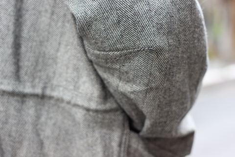 唯一無二の雰囲気「orSlow」 \"NO COLLAR COAT\" ご紹介_f0191324_07381707.jpg