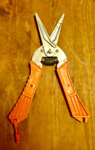 Tullen snips_b0156734_13445602.jpeg