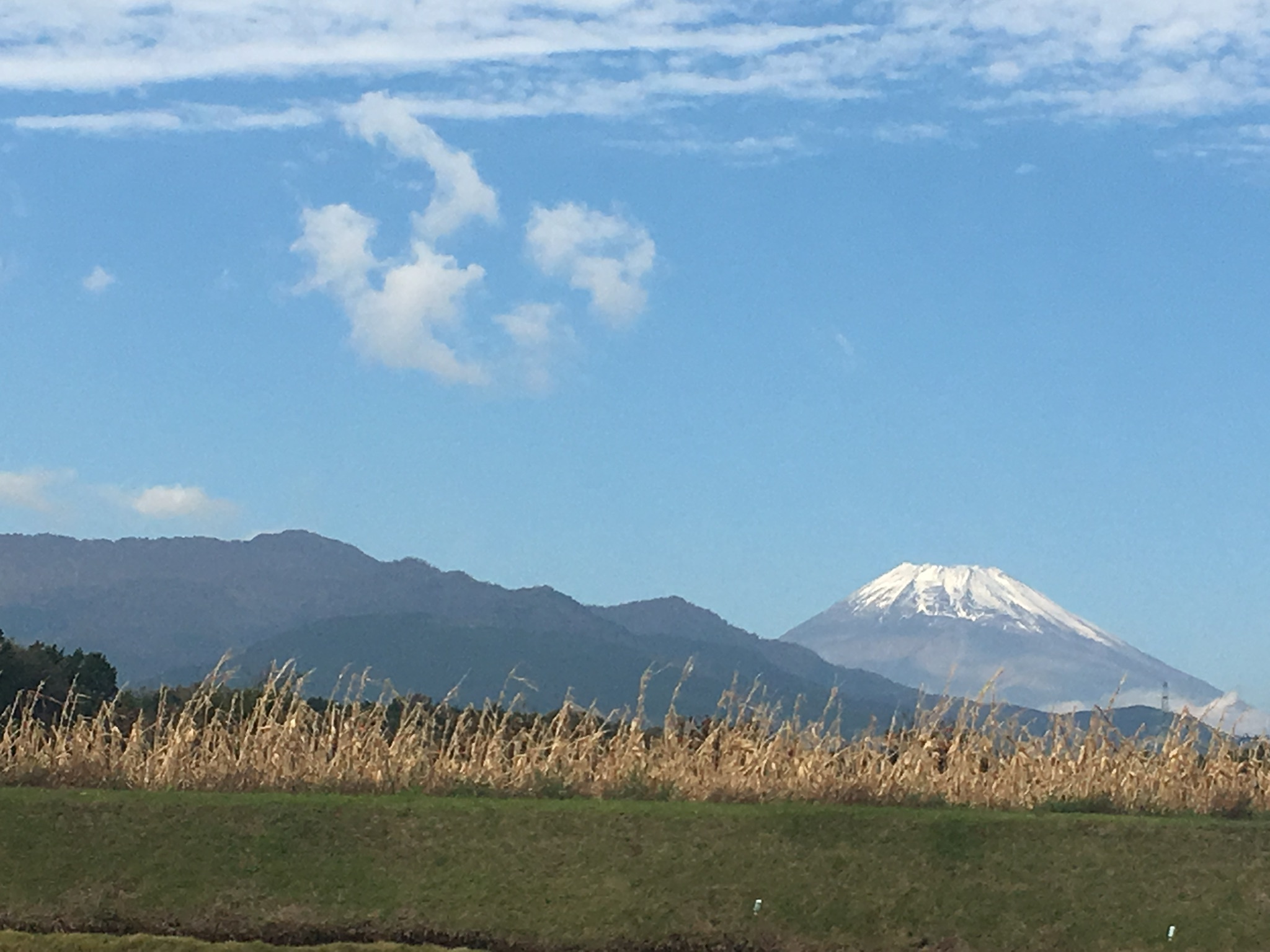 今日の富士山_f0268294_13571086.jpeg