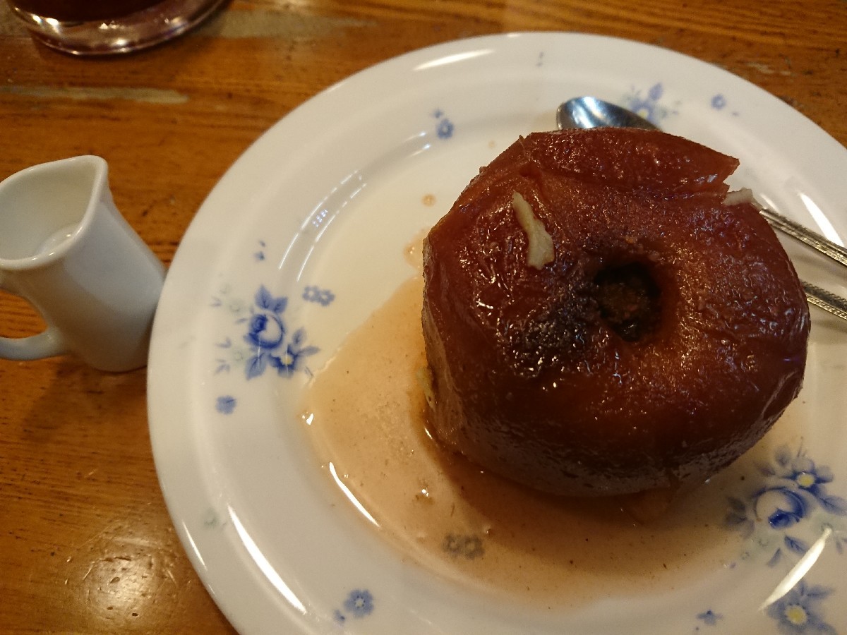 11/1 共栄堂 スマトラカレーポーク & 焼きリンゴ @神保町_b0042308_19402182.jpg