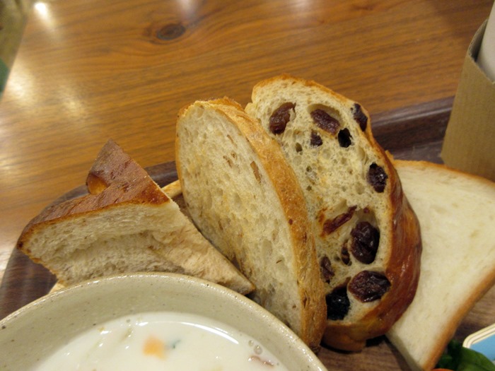 【カフェ アンデルセン】本日のスープ(エビのチャウダー)セット【茅ヶ崎ラスカ】_b0009849_1329248.jpg