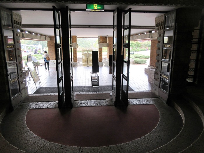 【明治村】念願だったライトの帝国ホテルをじっくり、、【5丁目】_b0009849_1548398.jpg