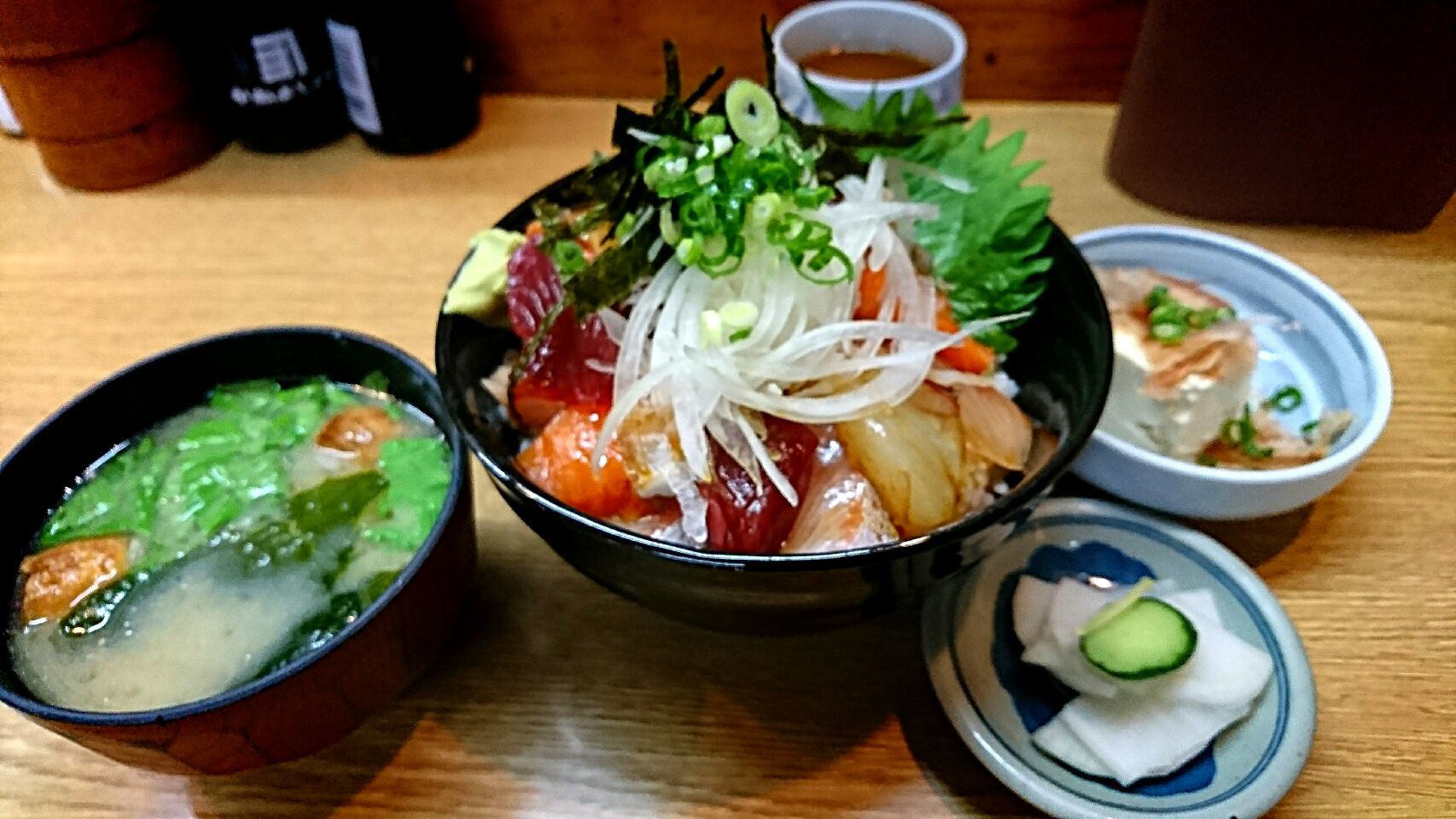騎射場で定食を食べるなら魚系が人気の 車や の名物車や丼 辛口醤油 濃口醬油 が辛く感じた瞬間 わっぜ美味しい鹿児島としかぷーレシピ