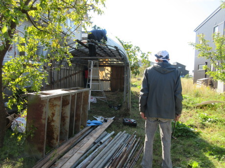 くーは早夕飯・小屋壊しの日_a0203003_19362974.jpg