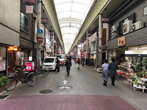 総長選挙と三条通りの散歩_b0347607_23155882.gif