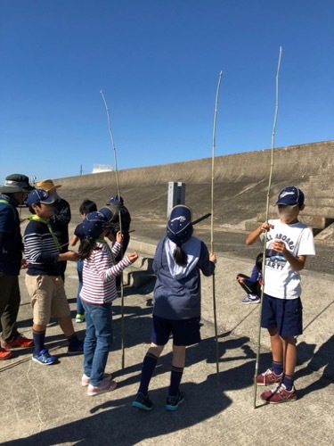 ボーイスカウトで魚釣りしました♪楽しかった♪美味しかった♪_a0284626_17354549.jpg