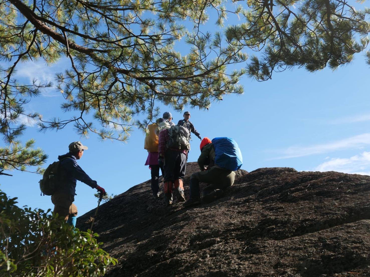 神原登山口～神掛岩～小松尾根～祖母山～神原登山口、3日_f0357487_00114591.jpeg