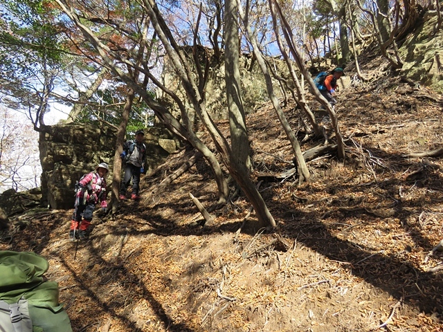 神原登山口～神掛岩～小松尾根～祖母山～神原登山口、3日_f0357487_21385712.jpg