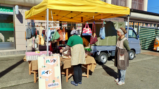 シーズン最後の「小さな祭り」がありました_c0336902_20455832.jpg