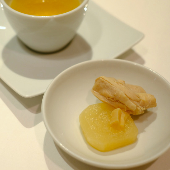 「恵比寿　マサズキッチン　上海蟹とふかひれと松茸が入るコース」_a0000029_18273847.jpg