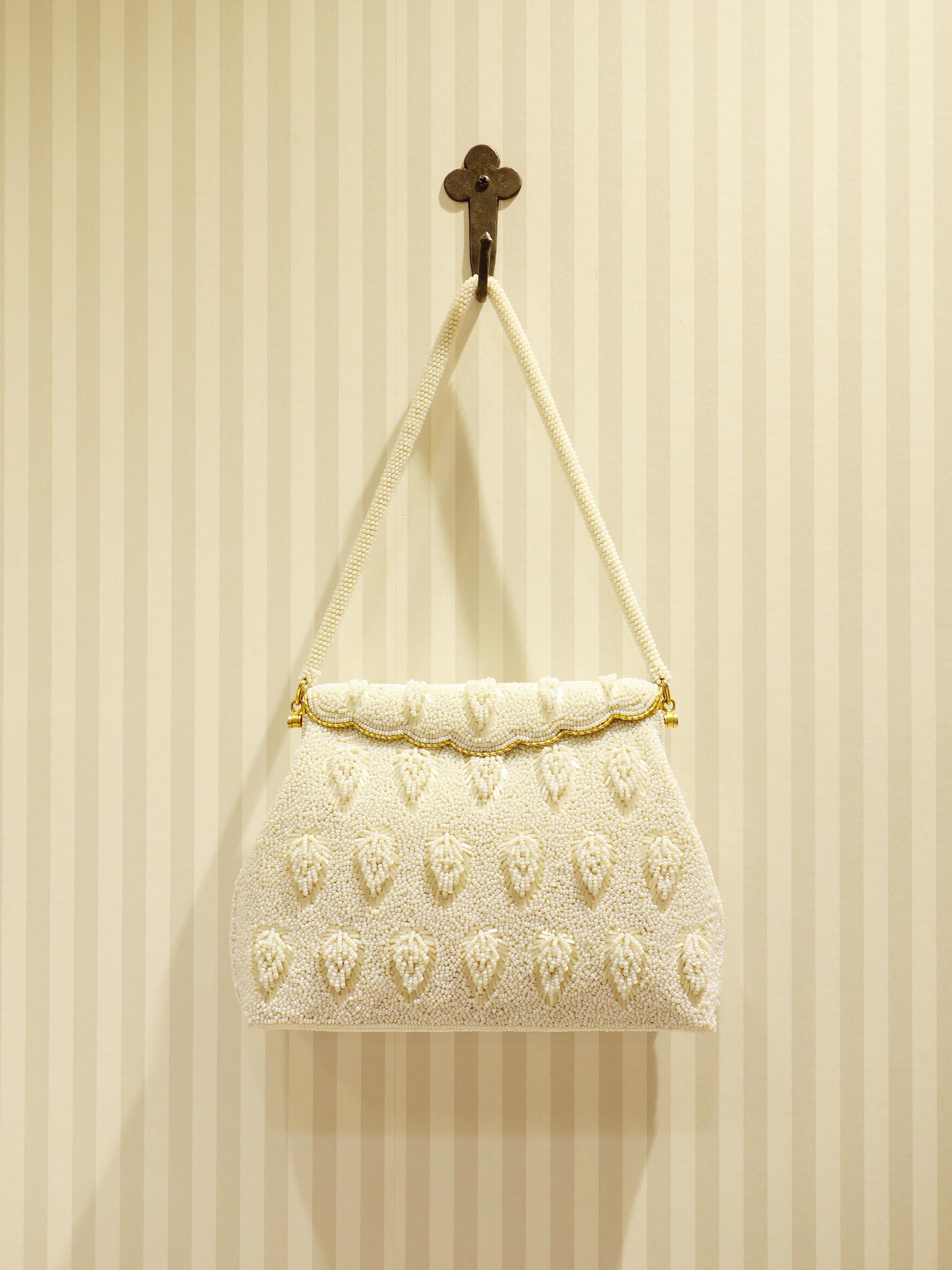 バタフライ*カメ*クラゲ*アップルパイ*アンティークBAG入荷^^_e0167832_15515109.jpg