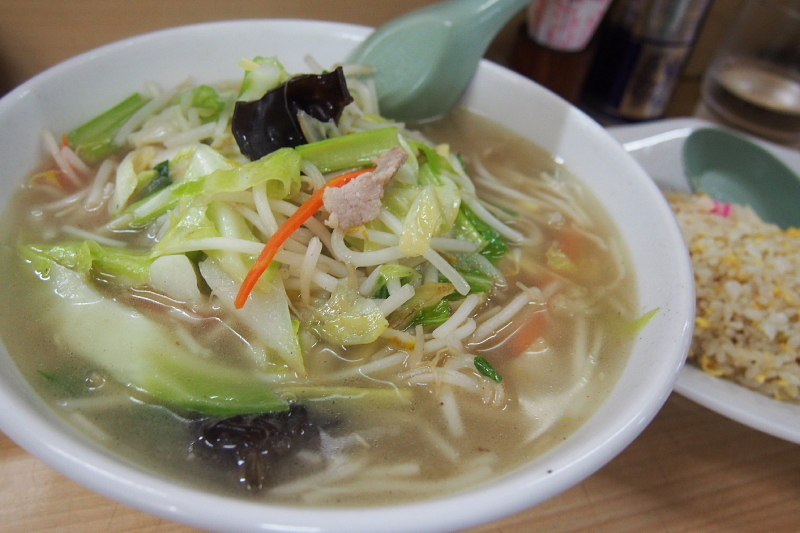 【野菜が美味いアツい一杯】タンメン胖（ばん）＠千葉駅_b0008655_15064396.jpg