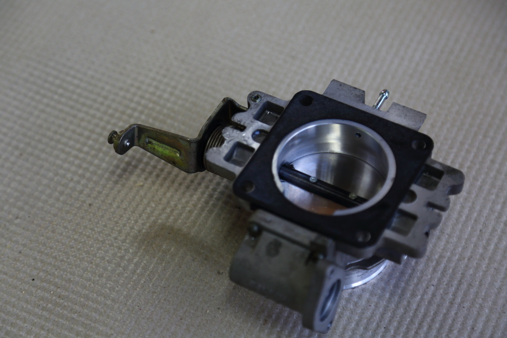 フレームレッドTJ　仕上げ作業進行中_f0105425_18185694.jpg