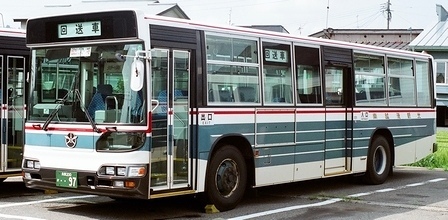 南越後観光バス 日野KL-HT2PMEA +日野車体_e0030537_00443578.jpg