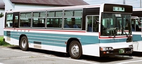 南越後観光バス 日野KL-HT2PMEA +日野車体_e0030537_00445057.jpg