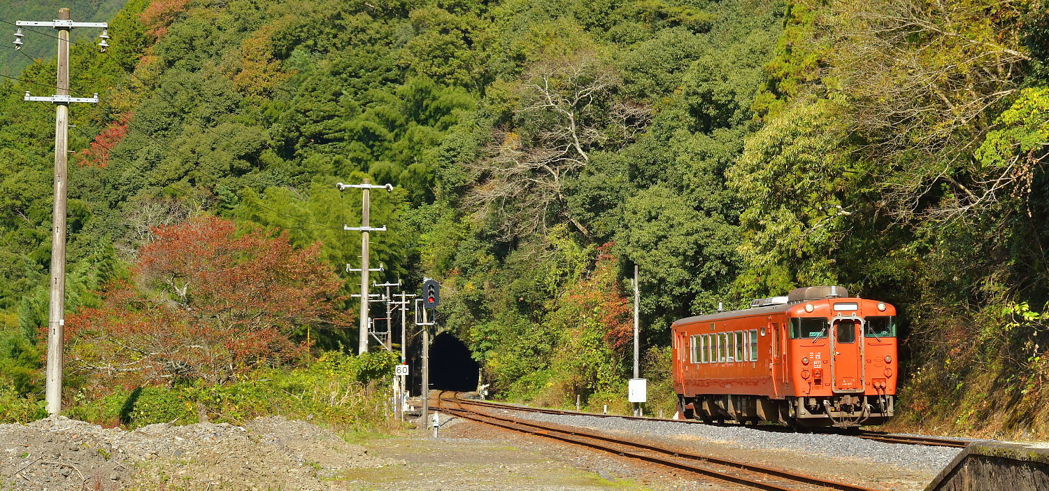 岩徳線と錦川鉄道_a0251146_23420409.jpg