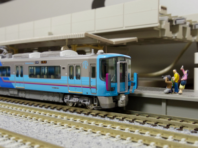 鉄道模型］KATO : IRいしかわ鉄道521系（古代紫系・藍系） : 新・日々 