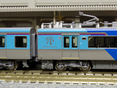 鉄道模型］KATO : IRいしかわ鉄道521系（古代紫系・藍系） : 新
