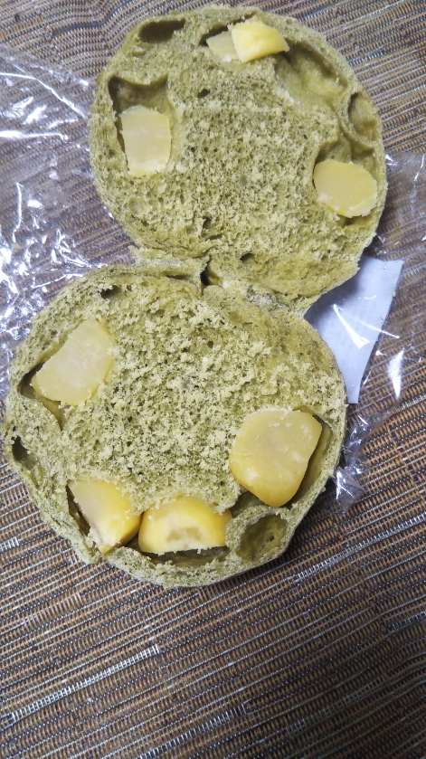 バニトイベーグル 栗抹茶_f0076001_22493344.jpg