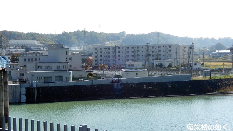 e0304702_07452481.jpg