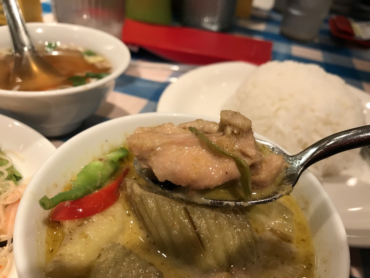 KHAO SAN（新宿）で グリーンカレーをかっ喰らう！_c0212604_16234652.jpg