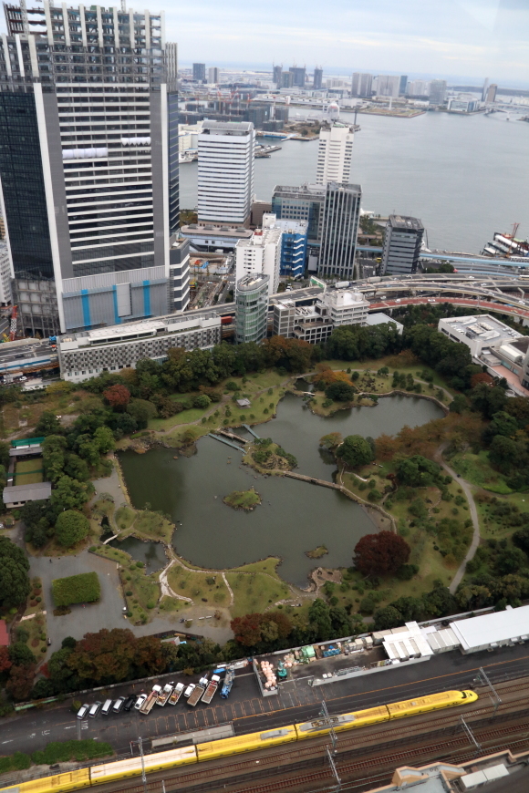 芝離宮を見ながら博多へ旅立つ - ドクターイエロー・2018年秋 -_b0190710_22000082.jpg