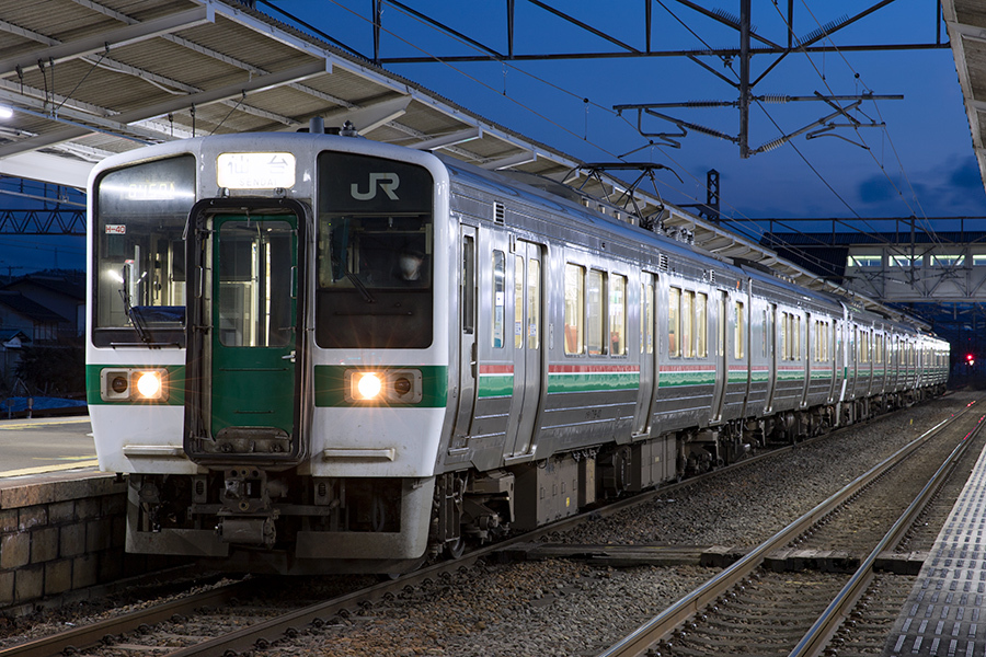 東北本線13両セット　701系　719系　716系 960px-