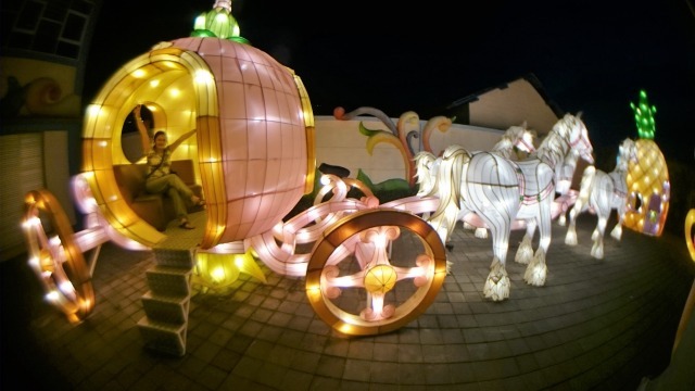 クリスナ遊園地の巻_c0211615_12382108.jpg