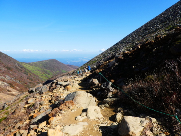 日本百名山那須岳　　朝日岳(1,897.5M) 下山編_d0170615_21253337.jpg