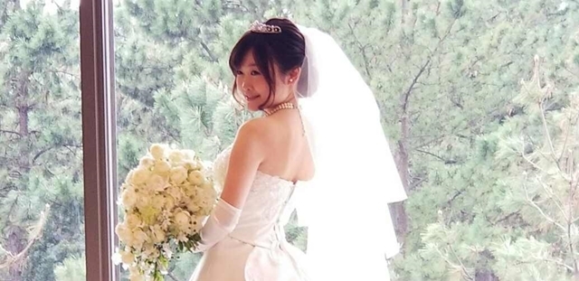 卒花嫁様アルバム ヒルトン東京ベイの花嫁様より キャスケードブーケとトゥインクル_a0042928_21513818.jpg
