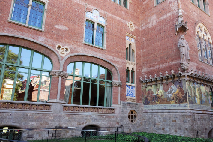 サン・パウ病院 Hospital de Sant Pau リュイス・ドメネク・イ・ムンタネー Sant Pau Recinte Modernista 世界遺産 2018年9月 バルセロナの旅(4)_f0117059_16251063.jpg
