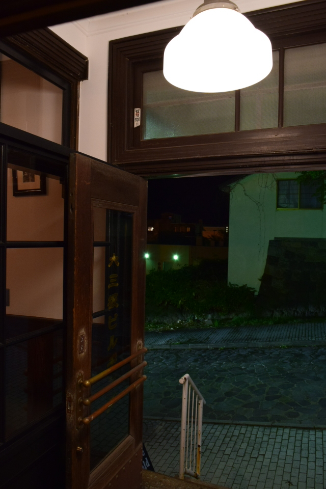 函館末広町の大三坂ビルジング(建築家・関根要太郎函館作品?再訪、その7)_f0142606_07473536.jpg