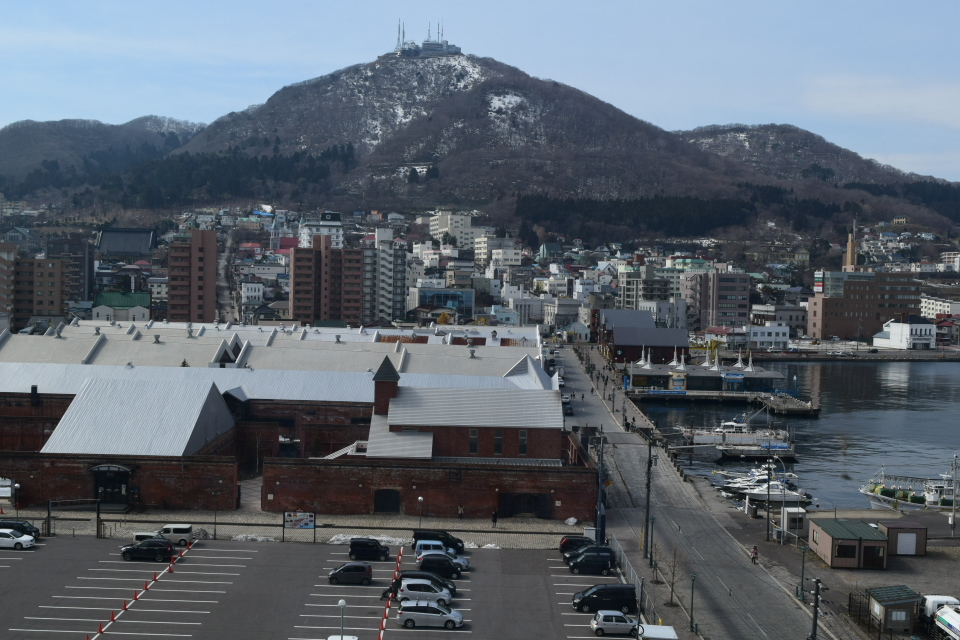 函館末広町の大三坂ビルジング(建築家・関根要太郎函館作品?再訪、その7)_f0142606_08323558.jpg