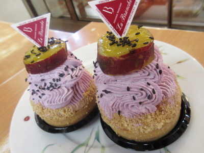 紫いものモンブランタルト\(^o^)/_a0171984_15341333.jpg