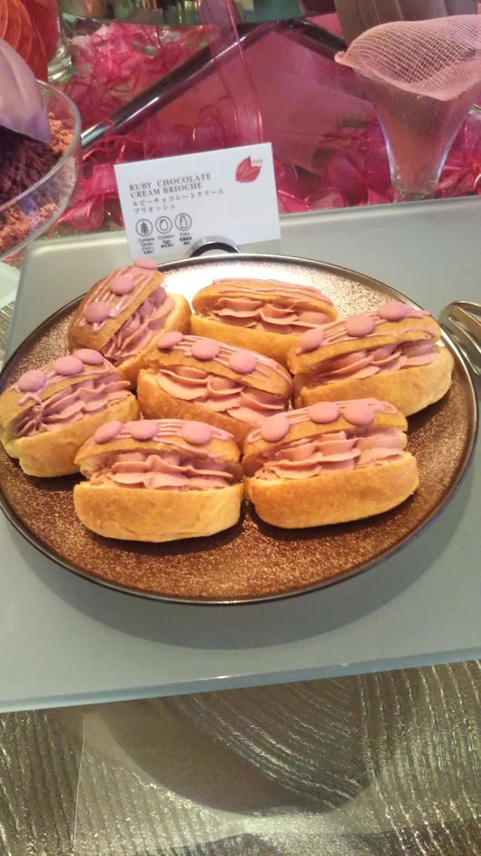ANAインターコンチネンタルホテル東京 シャンパン・バー チョコレート・デザートブッフェ_f0076001_2275439.jpg