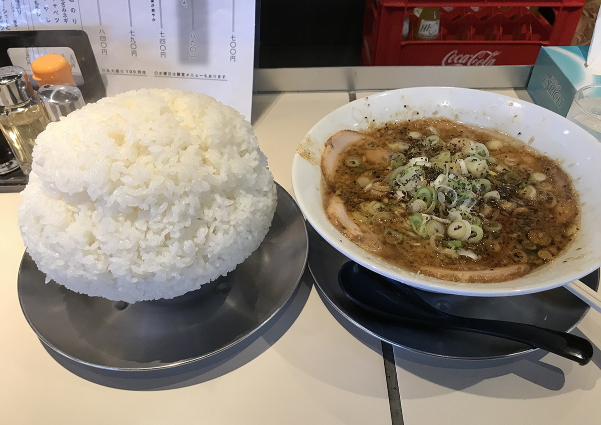 元気モリモリご飯パワー 三毛猫様の部屋 元気モリモリご飯パワー 三毛猫様の部屋