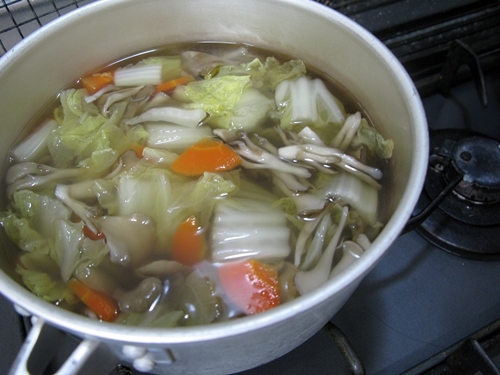 煮豚から色々使い回しです。_f0129726_18161347.jpg