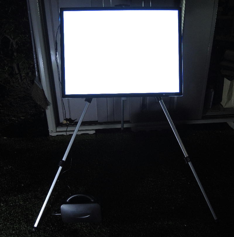フラット光源用のLEDトレース台あれこれ_f0346040_02272752.jpg