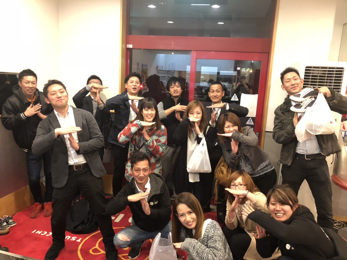 11月13日(火) トミーアウトレットブログ あゆあやブログ(*^_^*) T様アイシス納車♪ 自社ローン♪ ローンサポート♪_b0127002_17455853.jpg