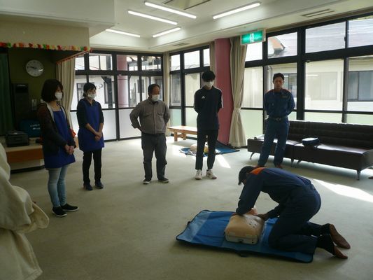 11/13 救命講習_a0154110_14234759.jpg