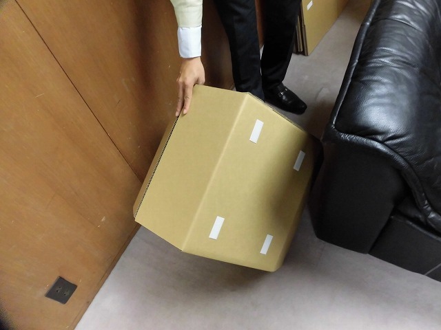 組立ては簡単! エアーマットで避難所でも安心の眠り 富士木材さんの「段ボールベッド」_f0141310_07442937.jpg