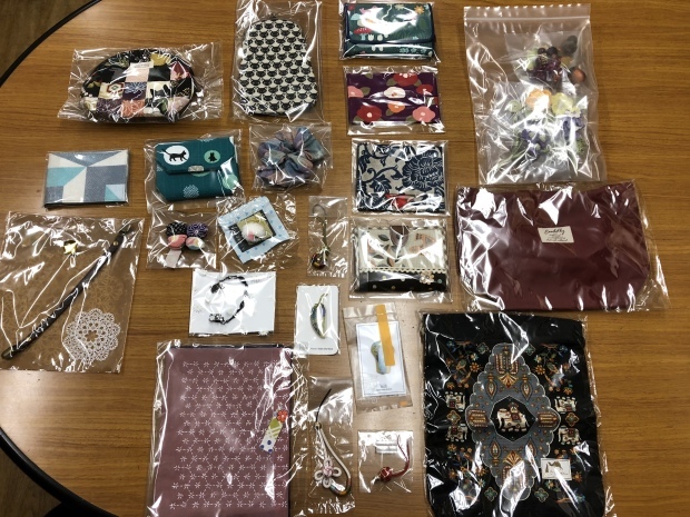 b0377882_17421801.jpeg