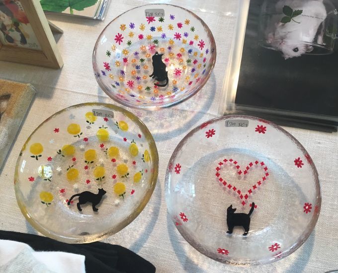 関西つうしんで開催中『猫展vol.9』『年賀状原画展vol.3』展示の様子_d0322493_00594257.jpg