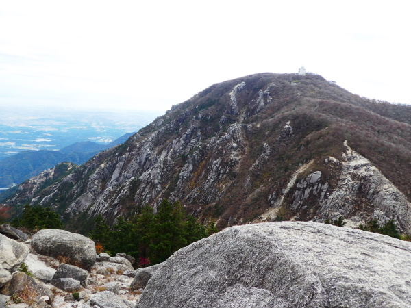 超人気の山　御在所岳から国見岳山頂（1,170M) に登る_d0170615_10491351.jpg