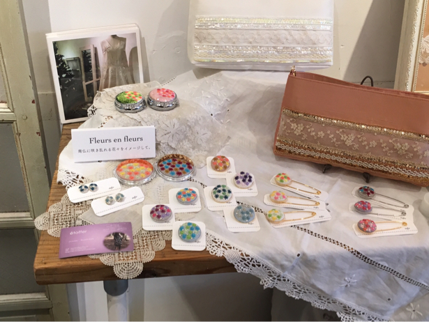  La vie en FranceⅥ 本日も12:00より。展示に参加して思うこと・・・_e0060341_10193017.jpg