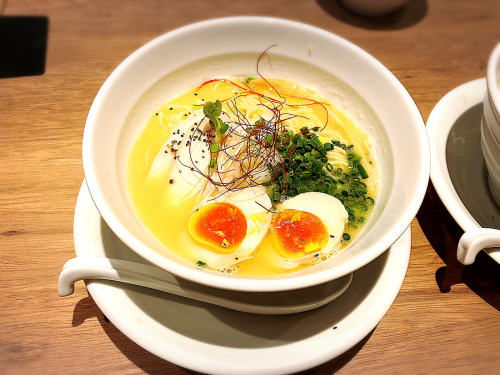 らーめん 津鶏白湯 鶏神_e0292546_02141648.jpg