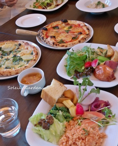 お野菜の美味しい豊中 Sosh Square ソッシュ へ Soleilの庭あそび 布あそび