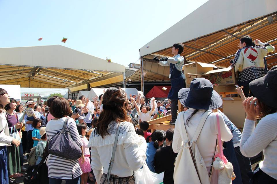後少しで「暮らしと木のフェア」_b0211845_16432353.jpg