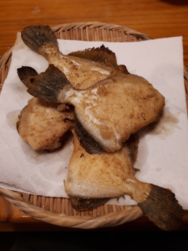 カワハギの唐揚げ 志摩沖 ほっぺ毛丸 カワハギの唐揚げ 志摩沖 ほっぺ毛丸